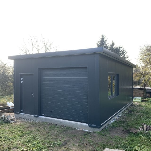 Garaż 6x5,8